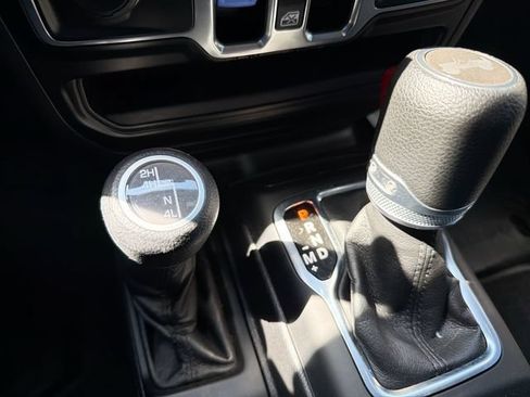Used 2021 Jeep Wrangler Unlimited Sport AWD/4WD image 21