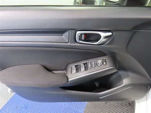 Used 2022 Honda Civic Sport image 12