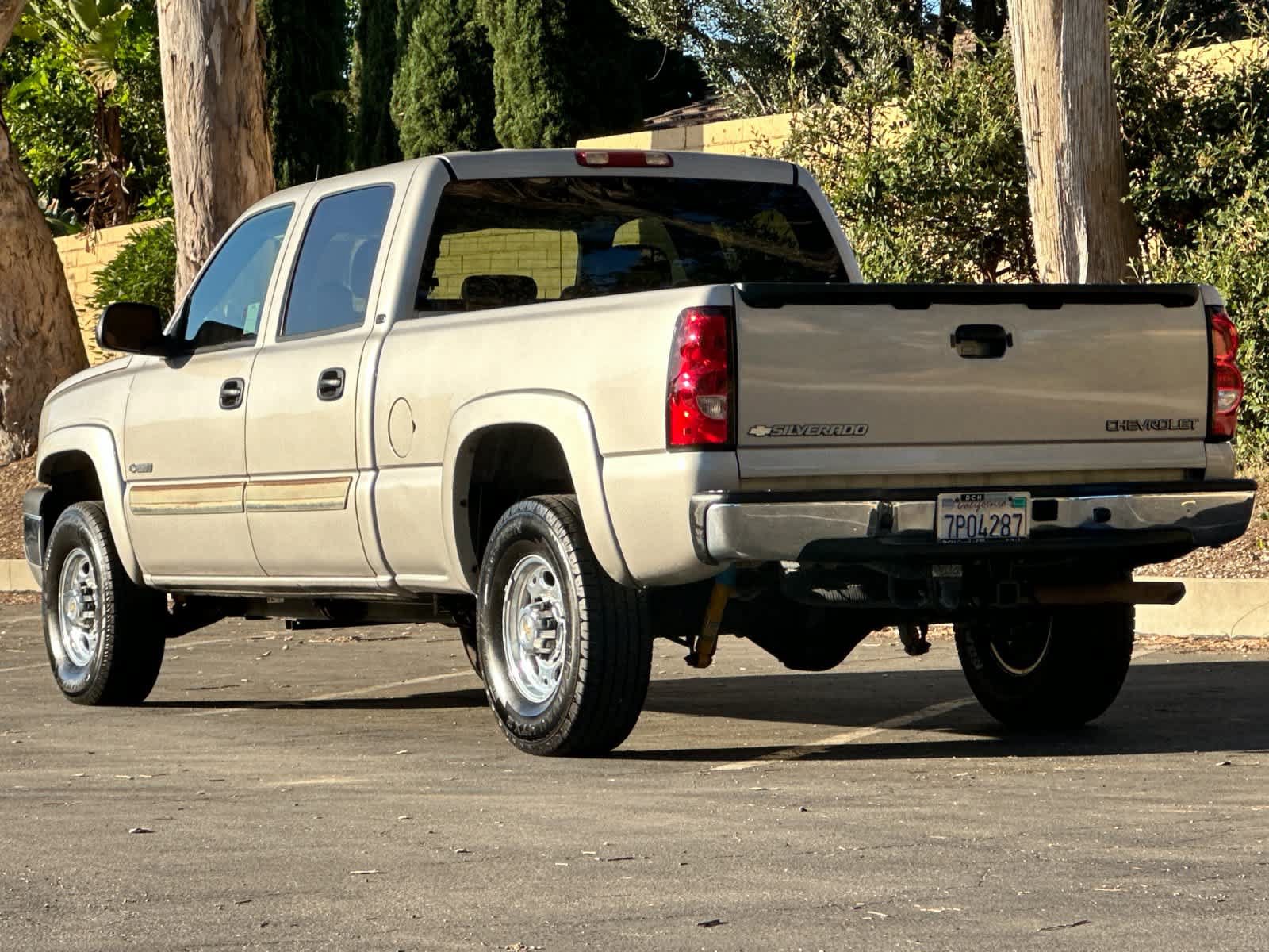 Used 2004 Chevrolet Silverado 2500 LT RWD image 6