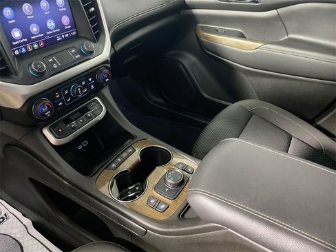 Certified 2023 GMC Acadia SLE w/ Driver Convenience Package image 20