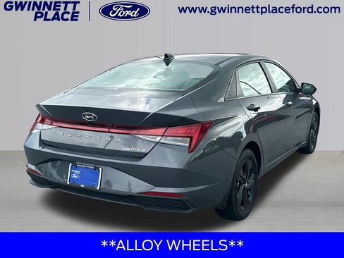 Used 2023 Hyundai Elantra Blue FWD image 5