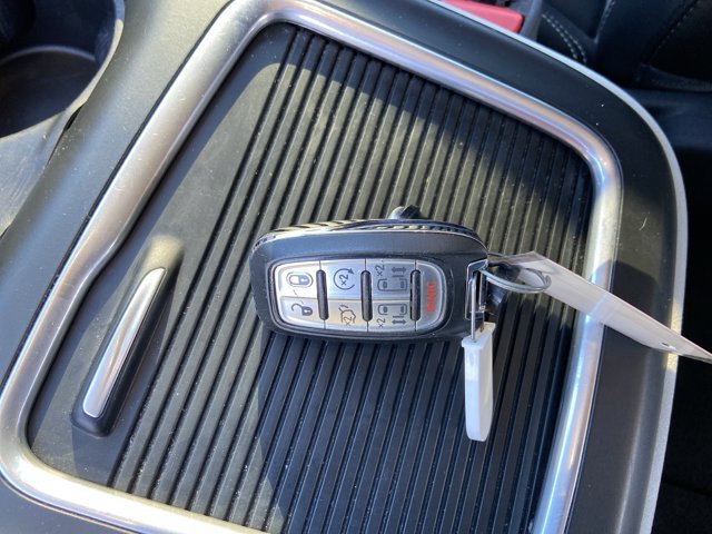 Used 2023 Chrysler Pacifica Touring-L FWD image 42