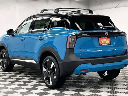 New 2026 Nissan Kicks SR w/ Cold Weather Package FWD image 4