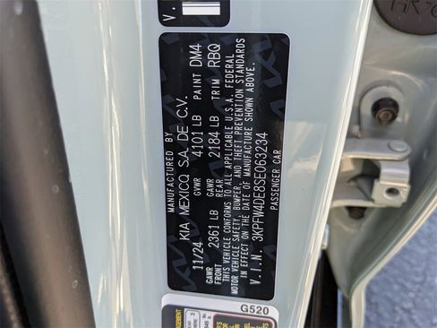 Certified 2025 Kia K4 GT-Line image 35