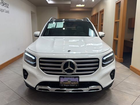 Certified 2026 Mercedes-Benz GLB 250 image 3