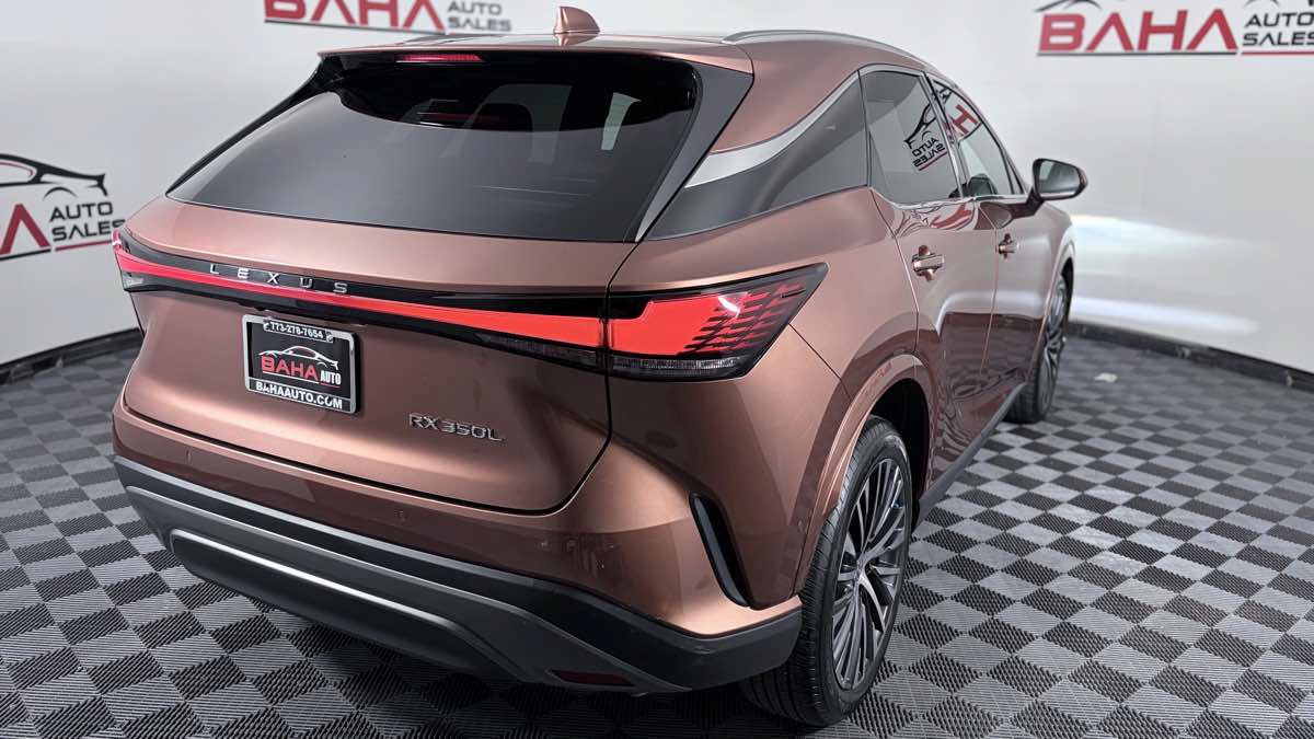 Used 2023 Lexus RX 350 Premium Plus w/ Accessory Package AWD/4WD image 6