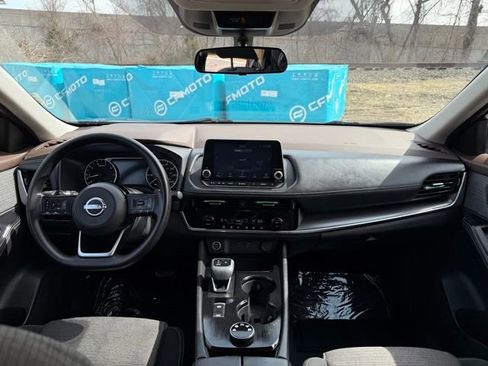 Used 2022 Nissan Rogue SV AWD/4WD image 18