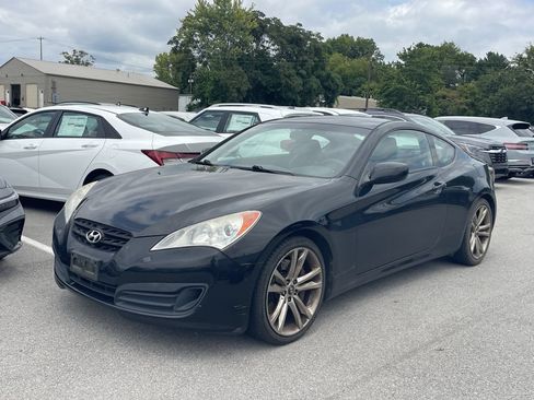 Used 2012 Hyundai Genesis 2.0T RWD image 4