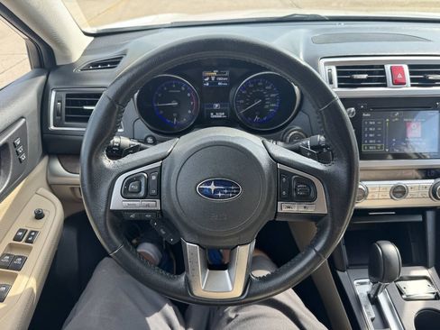 Used 2017 Subaru Outback 2.5i Limited AWD/4WD image 19