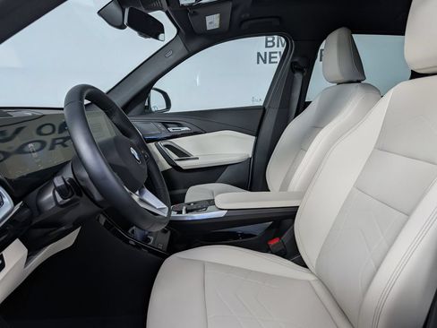 New 2026 BMW X1 xDrive28i w/ Technology Package AWD/4WD image 2
