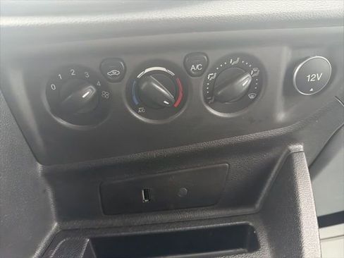 Used 2017 Ford Transit 150 XL image 17