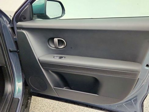 Used 2025 Hyundai Ioniq 5 SEL image 25