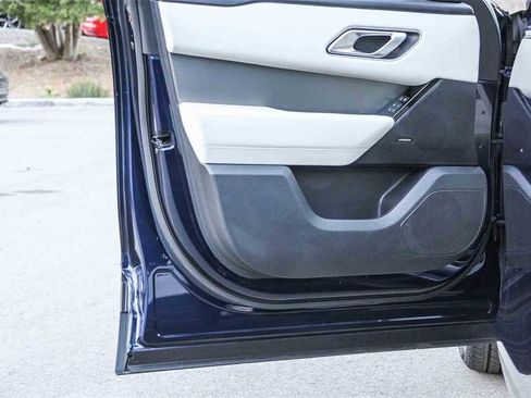 Used 2021 Land Rover Range Rover Velar S image 22