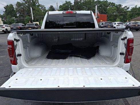 Certified 2022 RAM 1500 Laramie image 28
