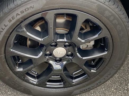 Used 2022 Jeep Compass Latitude image 29