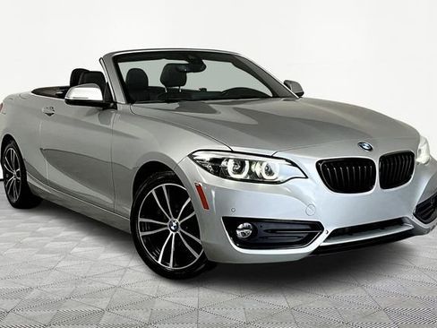 Used 2020 BMW 230i xDrive Convertible image 1