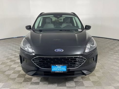 Used 2022 Ford Escape SE w/ SE Sport Appearance Package image 26