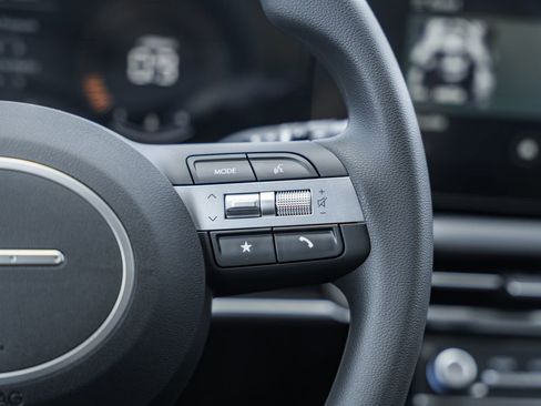 New 2026 Hyundai Tucson SE image 23