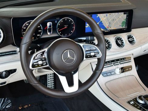 Used 2020 Mercedes-Benz E 450 4MATIC Cabriolet image 12