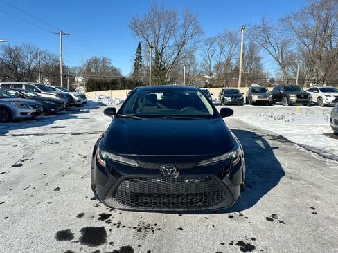 Used 2022 Toyota Corolla LE image 16
