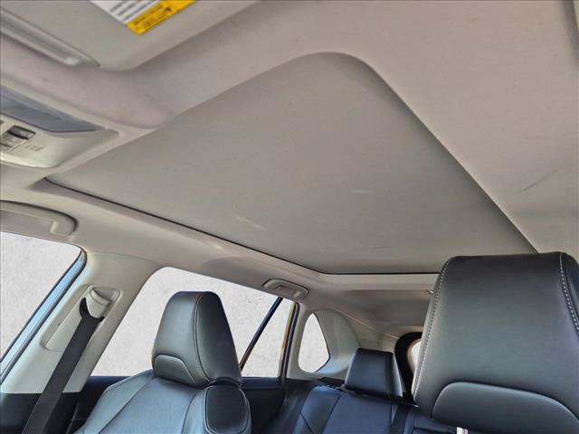 Used 2020 Toyota RAV4 Limited AWD/4WD image 15