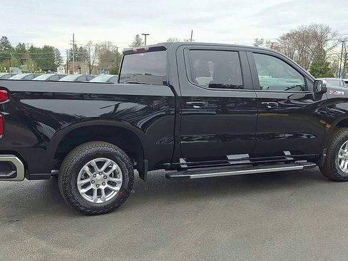 New 2026 Chevrolet Silverado 1500 LT w/ Z71 Off-Road Package AWD/4WD image 3