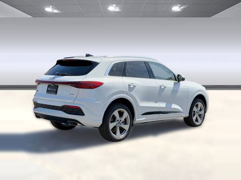 New 2026 Audi Q5 Premium Plus image 8