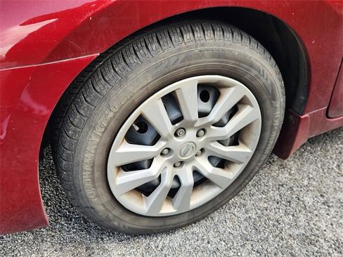 Used 2015 Nissan Altima 2.5 S w/ Power Driver Seat Package image 10