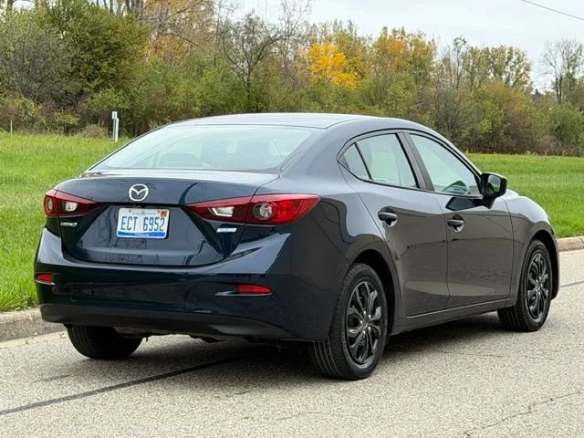 Used 2016 MAZDA MAZDA3 i Sport FWD image 11
