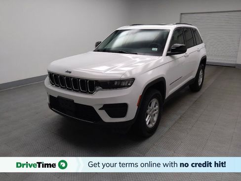 Used 2023 Jeep Grand Cherokee Laredo AWD/4WD image 1