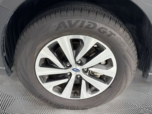 Certified 2025 Subaru Outback Premium AWD/4WD image 30