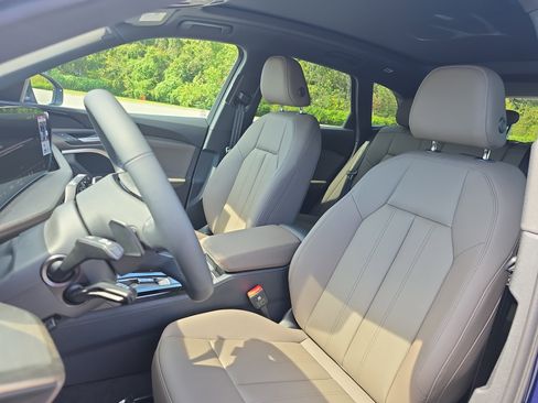 New 2025 Audi Q5 Premium image 15