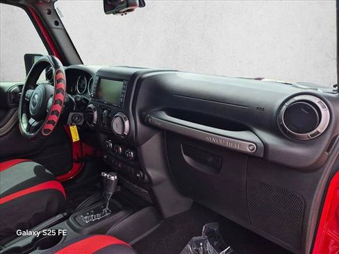 Used 2018 Jeep Wrangler Unlimited Sport S AWD/4WD image 18