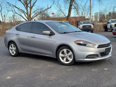 Used 2016 Dodge Dart SXT image 30
