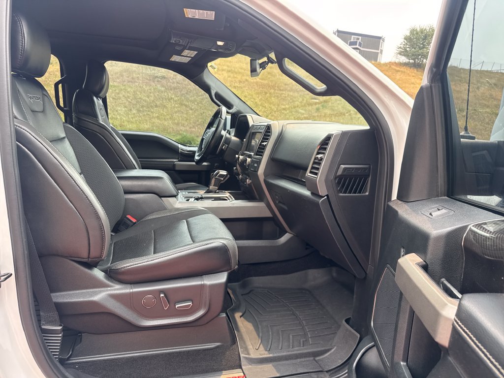 Used 2019 Ford F150 Raptor w/ Equipment Group 802A Luxury AWD/4WD image 29