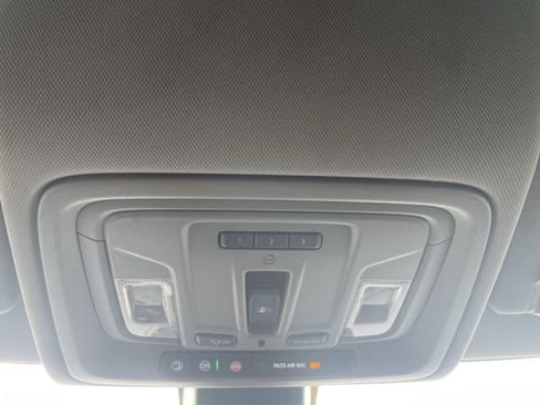 Used 2019 GMC Sierra 1500 SLT w/ SLT Premium Plus Package image 27