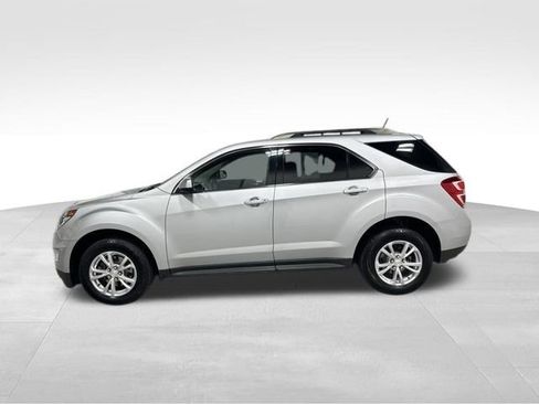 Used 2017 Chevrolet Equinox LT w/ Convenience Package image 11