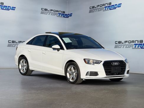 Used 2018 Audi A3 2.0T Premium image 3