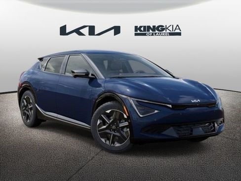 New 2026 Kia EV6 Wind RWD image 9
