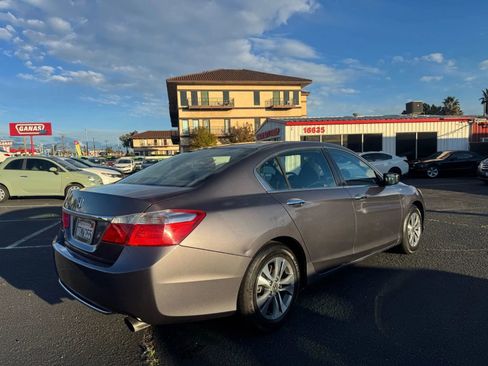 Used 2015 Honda Accord LX image 10