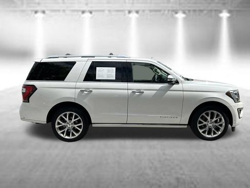 Used 2019 Ford Expedition Platinum RWD image 4