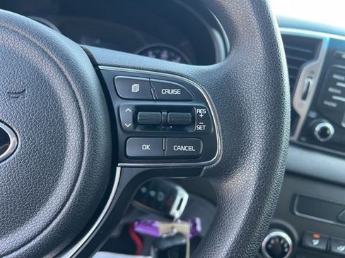 Used 2017 Kia Sportage LX image 15