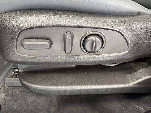 Used 2023 Buick Enclave Essence w/ Experience Buick Package AWD/4WD image 19