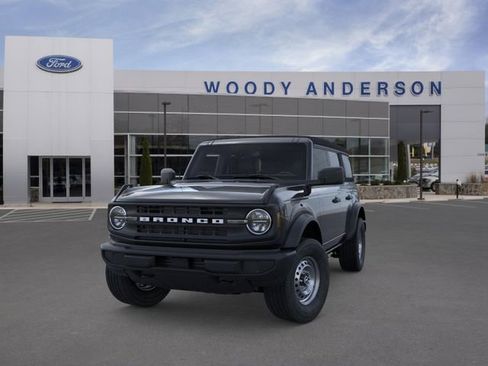New 2026 Ford Bronco 4-Door AWD/4WD image 2