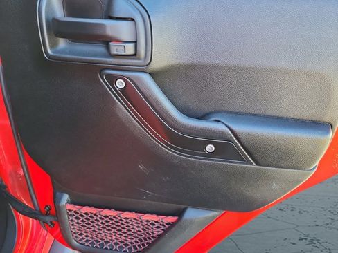 Certified 2017 Jeep Wrangler Unlimited Rubicon image 19