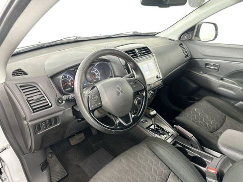 Used 2023 Mitsubishi Outlander Sport LE image 10