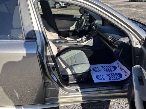 Used 2015 Lexus IS 250 image 18