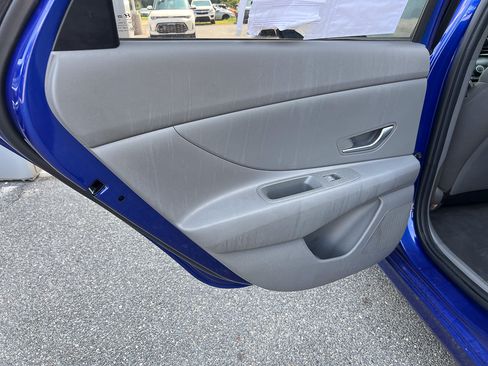 Used 2024 Hyundai Elantra SE FWD image 20
