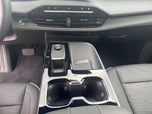 New 2025 Buick Enclave Sport Touring w/ Super Cruise Package image 37