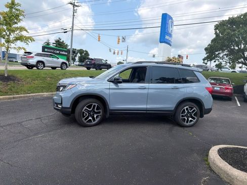 Used 2023 Honda Passport Elite image 2